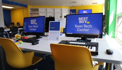 Teen Tech Centers are free, interactive learning spaces where teens can explore technology and learn how to use it.