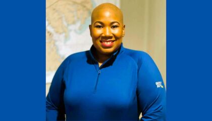 After dealing with hair loss from alopecia for the last 15 years, Janine Pipkin decided to “bare it all.”