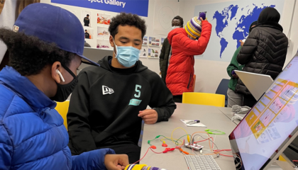 Minnesota Vikings players and staff stopped by a local Best Buy Teen Tech Center to discuss how technology is used on and off the field.